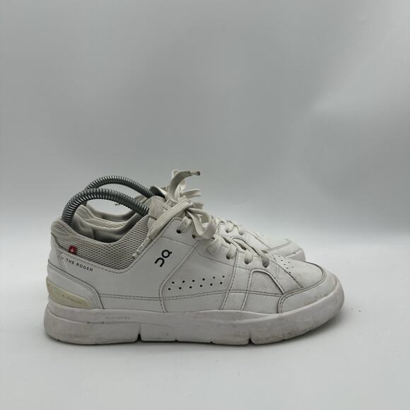 Womens Size 7.5 On The Roger Advantage Cloudtec Tennis Shoes Sneakers All White - Picture 1 of 7